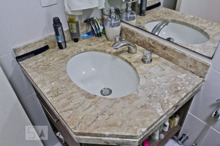 Apartamento à venda com 63m², 2 quartos e 2 vagas Apartamento à venda com 63m², 2 quartos e 2 vagasBanheiro