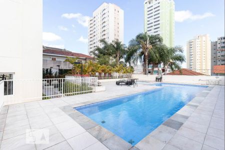 Apartamento à venda com 63m², 2 quartos e 2 vagas Apartamento à venda com 63m², 2 quartos e 2 vagasÁrea comum - Piscina