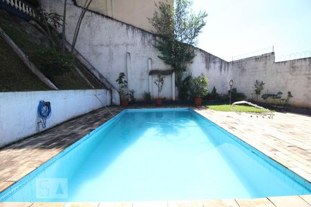 Casa à venda com 615m², 3 quartos e 4 vagas Casa à venda com 615m², 3 quartos e 4 vagaspiscina