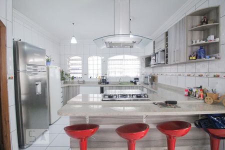 Casa à venda com 615m², 3 quartos e 4 vagas Casa à venda com 615m², 3 quartos e 4 vagascozinha