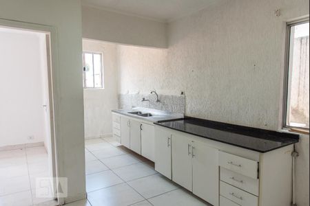 Casa à venda com 340m², 4 quartos e sem vaga Casa à venda com 340m², 4 quartos e sem vagaCozinha