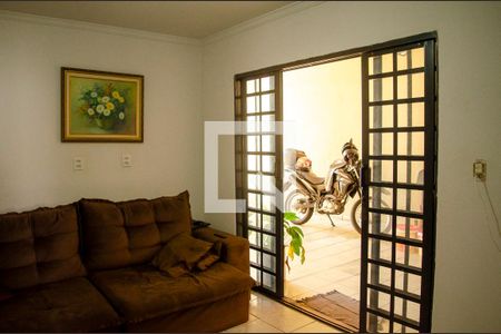 Casa para alugar com 2 quartos, 170m² em Chácara do Governador, Goiânia