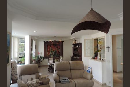 Apartamento à venda com 145m², 2 quartos e 2 vagas Apartamento à venda com 145m², 2 quartos e 2 vagasSala