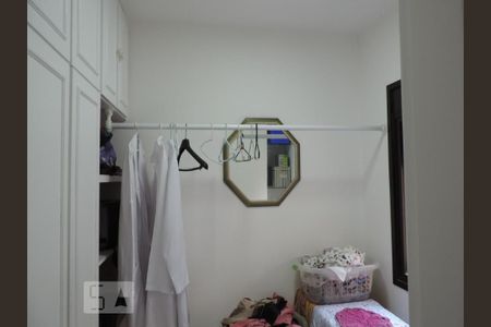 Apartamento à venda com 145m², 2 quartos e 2 vagas Apartamento à venda com 145m², 2 quartos e 2 vagasLavanderia