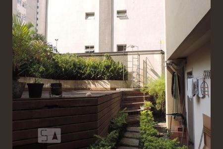 Apartamento à venda com 145m², 2 quartos e 2 vagas Apartamento à venda com 145m², 2 quartos e 2 vagasVaranda