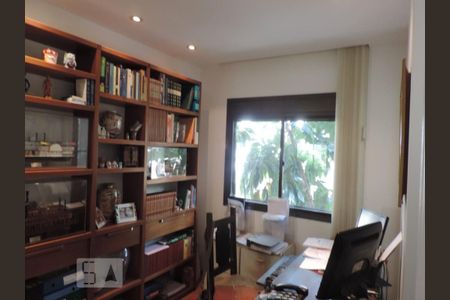 Apartamento à venda com 145m², 2 quartos e 2 vagas Apartamento à venda com 145m², 2 quartos e 2 vagasQuarto