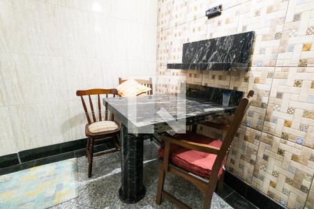 Casa à venda com 600m², 5 quartos e 4 vagas Casa à venda com 600m², 5 quartos e 4 vagasCopa
