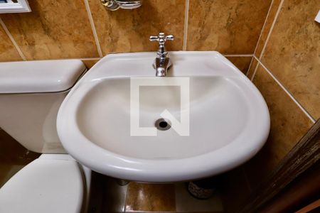 Apartamento à venda com 75m², 3 quartos e 1 vaga Apartamento à venda com 75m², 3 quartos e 1 vagaBanheiro