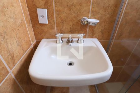 Apartamento à venda com 75m², 3 quartos e 1 vaga Apartamento à venda com 75m², 3 quartos e 1 vagaBanheiro do Quarto 1