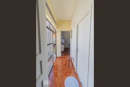 Casa à venda com 250m², 10 quartos e 1 vagaCorredor