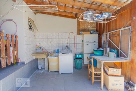 Casa à venda com 250m², 10 quartos e 1 vagaÁrea de Serviço