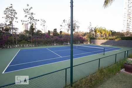 Apartamento à venda com 215m², 4 quartos e 4 vagas Apartamento à venda com 215m², 4 quartos e 4 vagasQuadra Esportiva