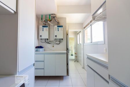 Apartamento à venda com 215m², 4 quartos e 4 vagas Apartamento à venda com 215m², 4 quartos e 4 vagasÁrea de Serviço