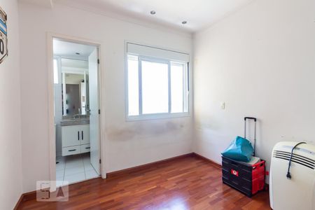 Apartamento à venda com 215m², 4 quartos e 4 vagas Apartamento à venda com 215m², 4 quartos e 4 vagasSuíte 1