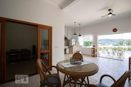 Casa à venda com 500m², 3 quartos e 6 vagas Casa à venda com 500m², 3 quartos e 6 vagasEspaço Gourmet