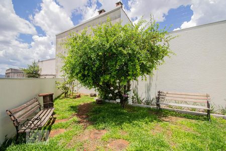 Casa à venda com 500m², 3 quartos e 6 vagas Casa à venda com 500m², 3 quartos e 6 vagasJardim