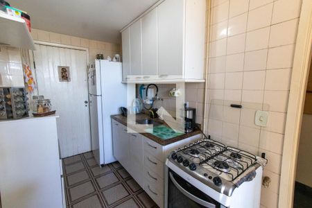 Apartamento à venda com 129m², 3 quartos e 2 vagas Apartamento à venda com 129m², 3 quartos e 2 vagasCozinha