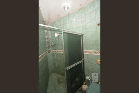 Casa à venda com 301m², 3 quartos e 6 vagasBanheiro da Suíte 1