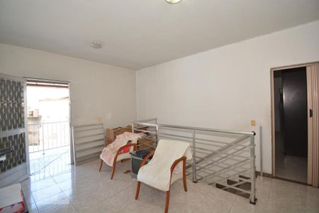 Casa à venda com 301m², 3 quartos e 6 vagasSala do Segundo Andar