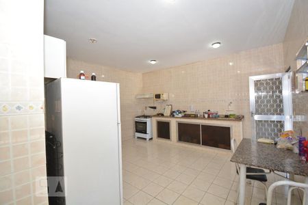Casa à venda com 301m², 3 quartos e 6 vagasCozinha