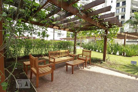 Apartamento para alugar com 84m², 2 quartos e 1 vagaÁrea comum