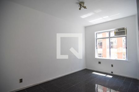 Apartamento à venda com 110m², 3 quartos e sem vaga Apartamento à venda com 110m², 3 quartos e sem vagaSuite