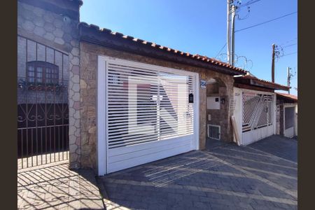 Casa à venda com 204m², 3 quartos e 5 vagasFachada