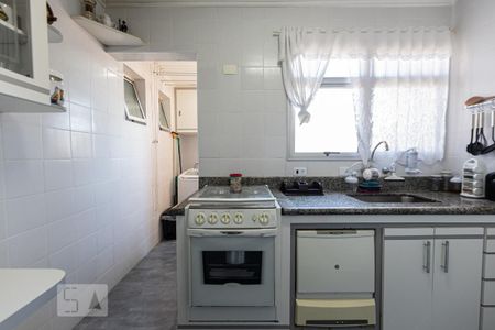 Apartamento à venda com 72m², 3 quartos e 3 vagas Apartamento à venda com 72m², 3 quartos e 3 vagasCozinha