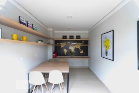 Apartamento à venda com 32m², 2 quartos e sem vaga Apartamento à venda com 32m², 2 quartos e sem vagaÁrea comum - Salão de festas