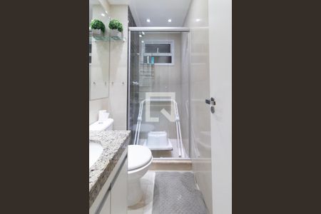 Apartamento à venda com 69m², 3 quartos e 2 vagas Apartamento à venda com 69m², 3 quartos e 2 vagasBanheiro Corredor