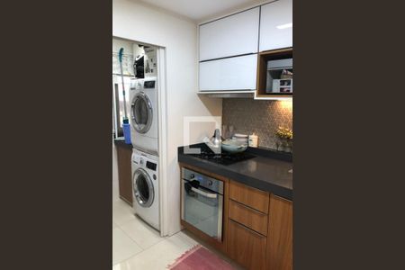 Apartamento à venda com 69m², 3 quartos e 2 vagas Apartamento à venda com 69m², 3 quartos e 2 vagasCozinha