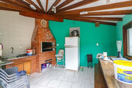 Casa à venda com 385m², 3 quartos e 3 vagasChurrasqueira