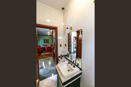 Casa à venda com 385m², 3 quartos e 3 vagasLavabo