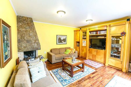 Casa à venda com 385m², 3 quartos e 3 vagasSala de Estar