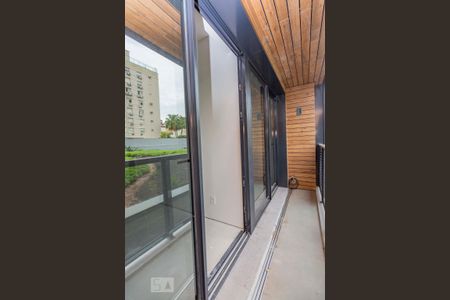 Apartamento à venda com 42m², 1 quarto e 1 vaga Apartamento à venda com 42m², 1 quarto e 1 vagaVaranda