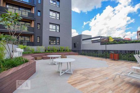 Apartamento à venda com 42m², 1 quarto e 1 vaga Apartamento à venda com 42m², 1 quarto e 1 vagaÁrea comum - Piscina