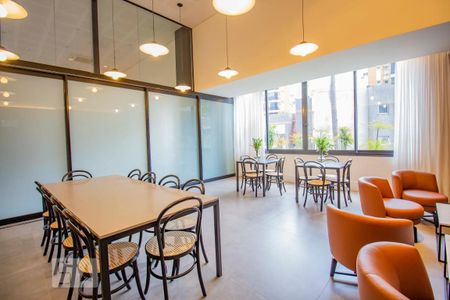 Apartamento à venda com 42m², 1 quarto e 1 vaga Apartamento à venda com 42m², 1 quarto e 1 vagaÁrea comum - Salão de festas