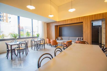 Apartamento à venda com 42m², 1 quarto e 1 vaga Apartamento à venda com 42m², 1 quarto e 1 vagaÁrea comum - Salão de festas