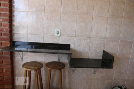 Casa para alugar com 230m², 3 quartos e 2 vagasÁrea interna lazer privada detalhe