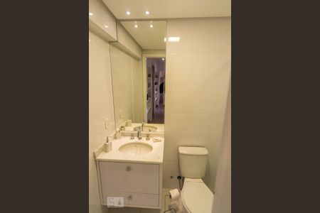 Apartamento à venda com 77m², 3 quartos e 2 vagas Apartamento à venda com 77m², 3 quartos e 2 vagasBanheiro