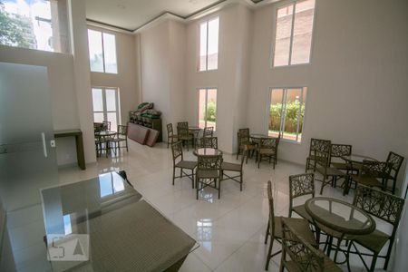 Apartamento à venda com 77m², 3 quartos e 2 vagas Apartamento à venda com 77m², 3 quartos e 2 vagasÁrea comum - Salão de festas