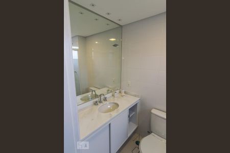 Apartamento à venda com 77m², 3 quartos e 2 vagas Apartamento à venda com 77m², 3 quartos e 2 vagasBanheiro da Suíte