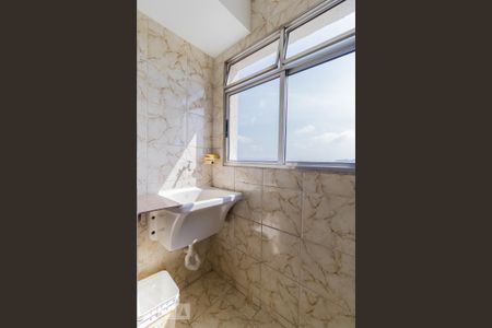 Apartamento à venda com 58m², 3 quartos e 1 vagaÁrea de Serviço