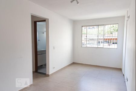 Sala de apartamento para alugar com 2 quartos, 50m² em Jardim Celeste, São Paulo