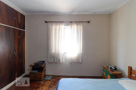 Casa à venda com 193m², 4 quartos e 5 vagas Casa à venda com 193m², 4 quartos e 5 vagasQuarto 02