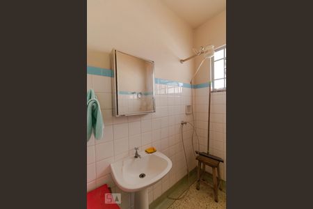 Casa à venda com 193m², 4 quartos e 5 vagas Casa à venda com 193m², 4 quartos e 5 vagasBanheiro de Serviço