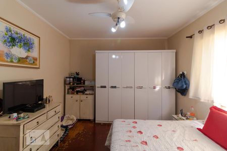 Casa à venda com 193m², 4 quartos e 5 vagas Casa à venda com 193m², 4 quartos e 5 vagasSuíte