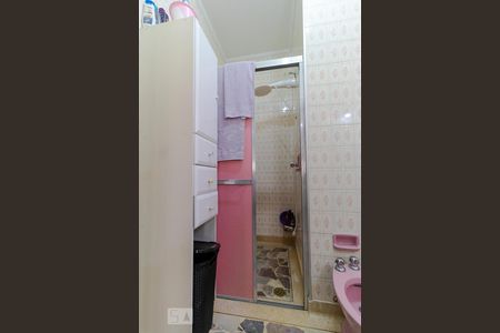 Casa à venda com 193m², 4 quartos e 5 vagas Casa à venda com 193m², 4 quartos e 5 vagasBanheiro da Suíte