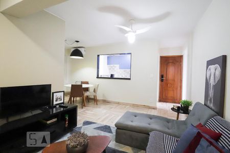 Sala de apartamento para alugar com 2 quartos, 72m² em Setor Aeroporto, Goiânia