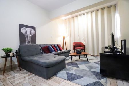 Sala de apartamento para alugar com 2 quartos, 72m² em Setor Aeroporto, Goiânia